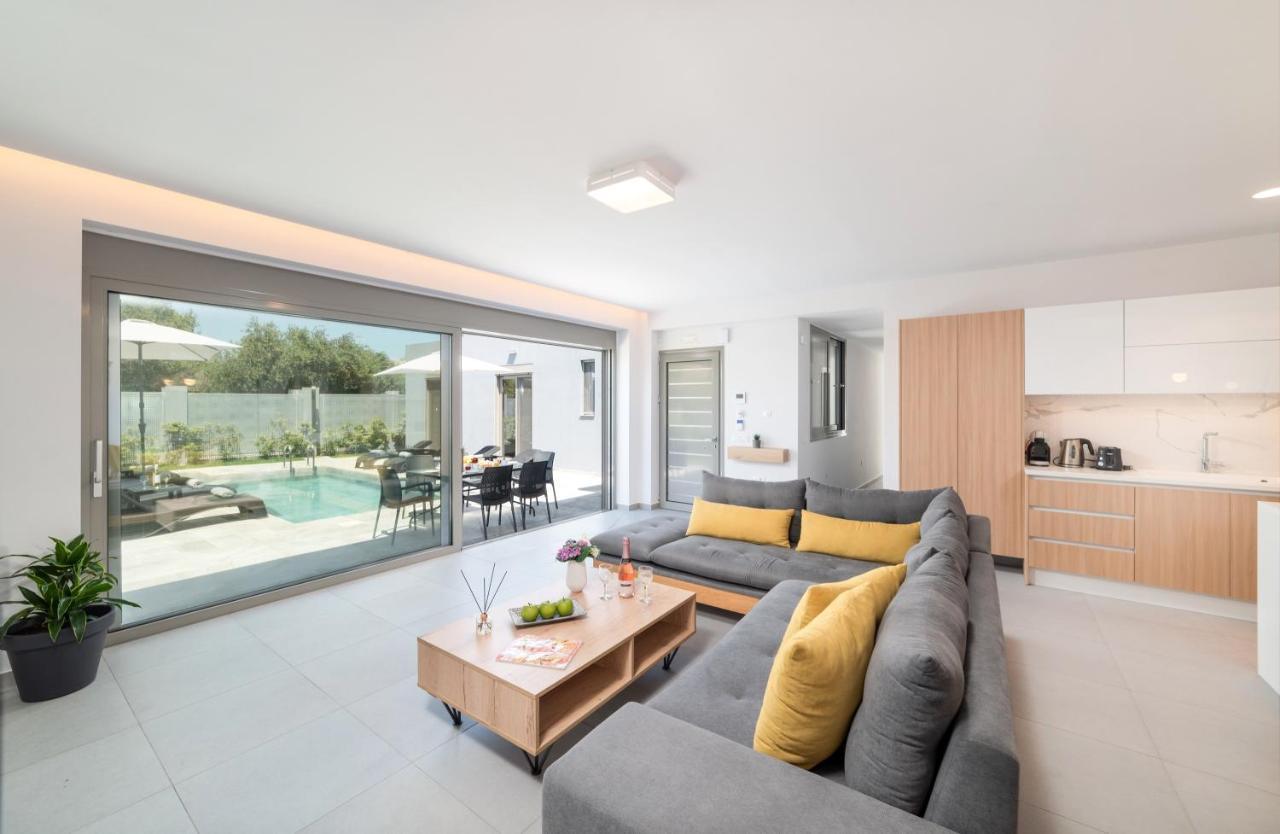 Villa Ampela By Posarellivillas Agia Marina エクステリア 写真